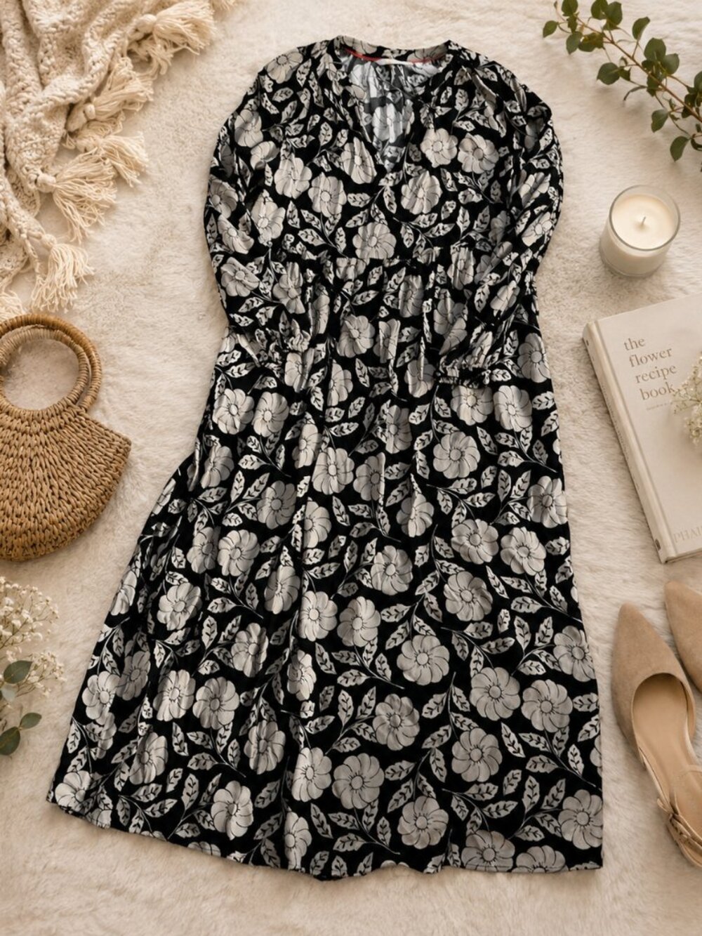 Boden Black Cream Floral Midi Dress V-Neck